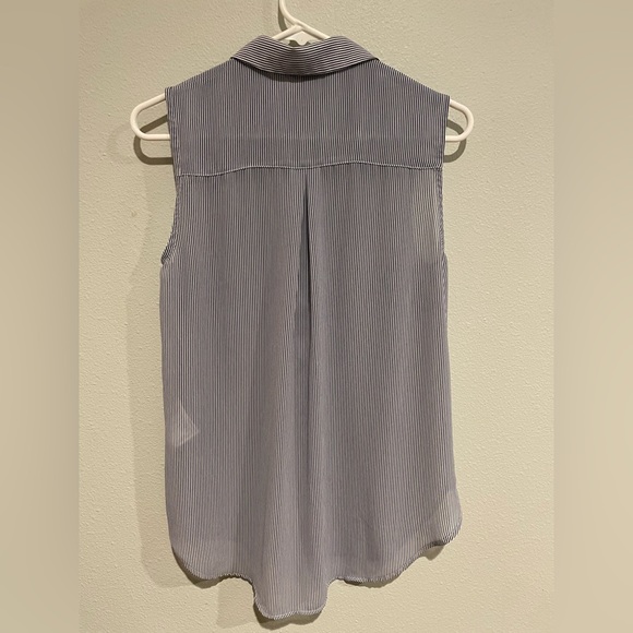 H&M sheer pin strip blue and white sleeveless button down. Size US 4 - Picture 5 of 5